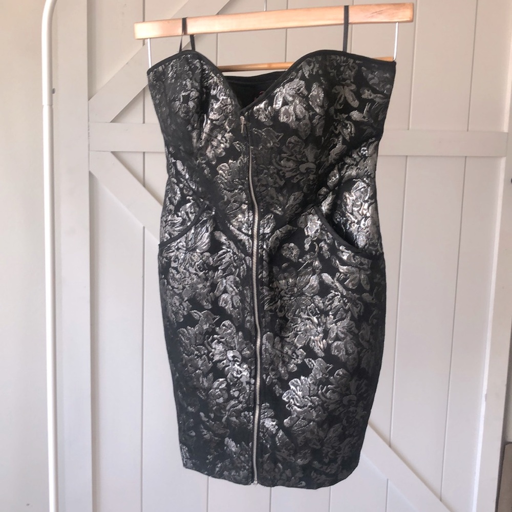 Bebe never been worn party dress